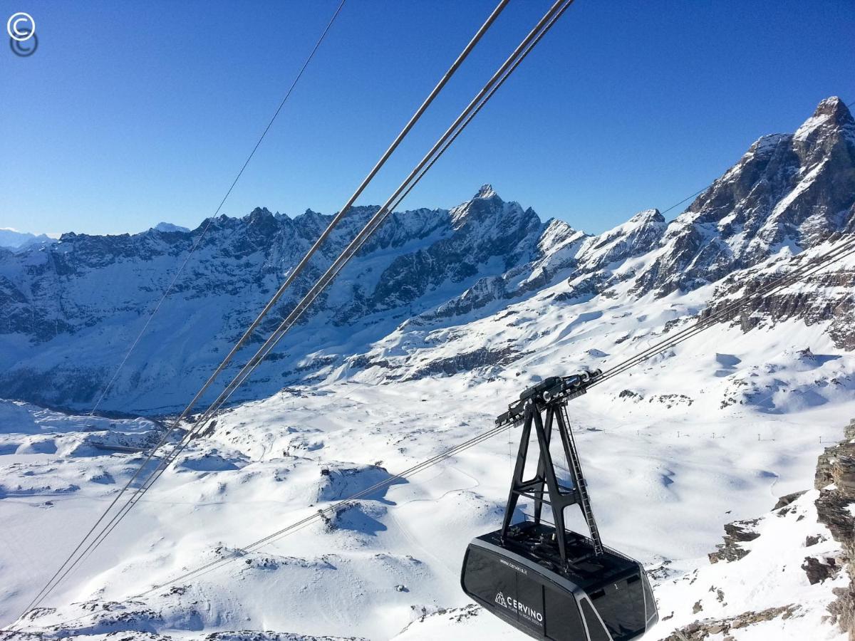 Breuil Cervinia Near Funicular Apartment With Private Garage Bagian luar foto