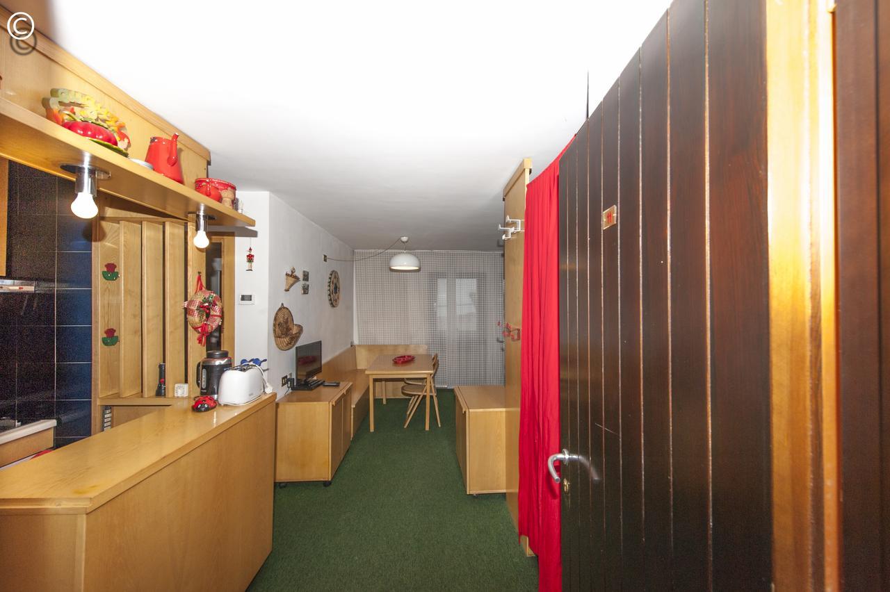 Breuil Cervinia Near Funicular Apartment With Private Garage Bagian luar foto